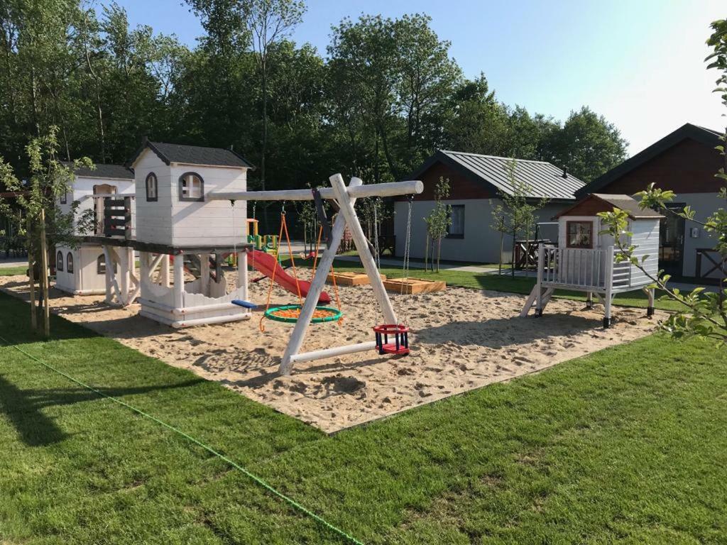 Domki Wśród Jabłoni Gąski Exterior foto